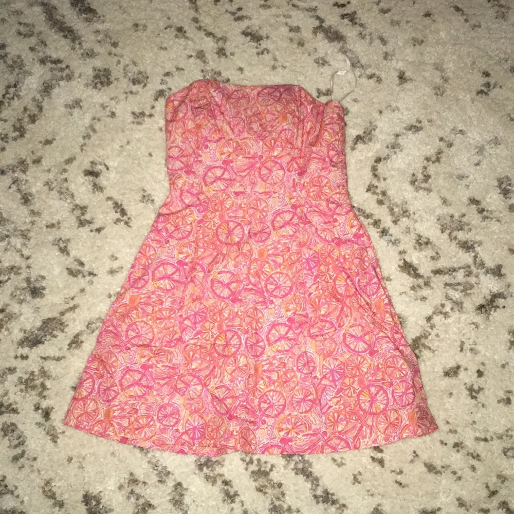 cute lilly pulitzer dress.